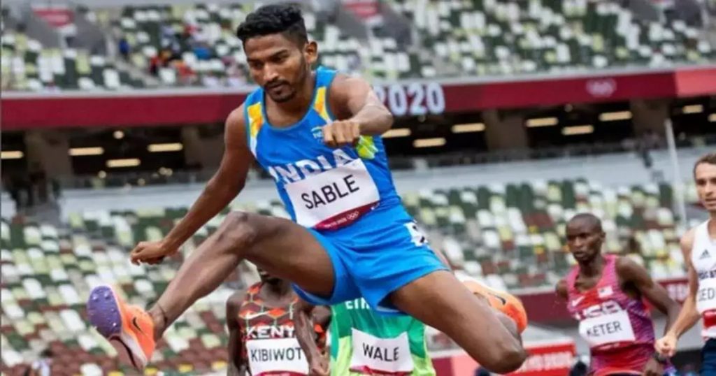 Historic performance of Avinash Sable of Beed! Row the flag at the Commonwealth Games