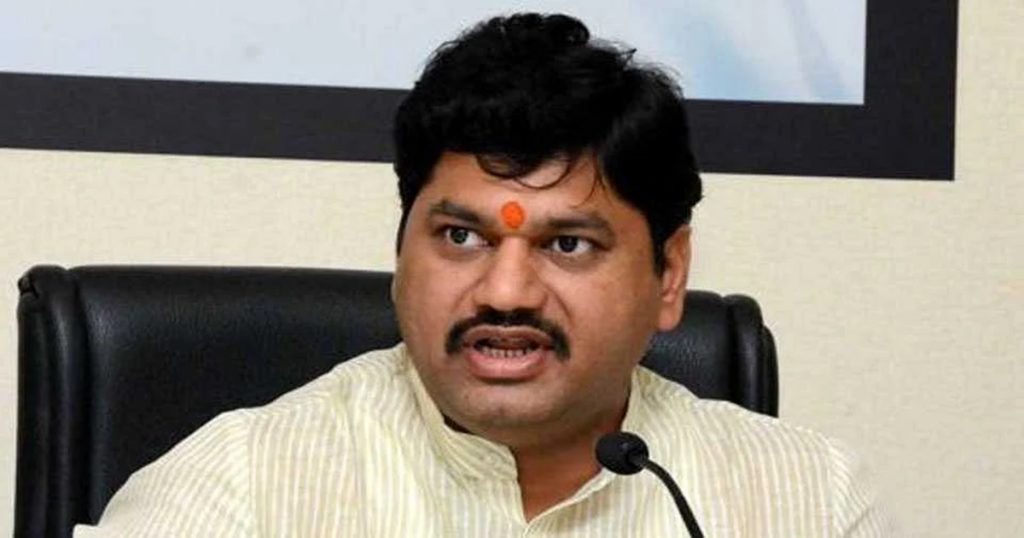 E of ED stands for Eknath Shinde and D stands for Devendra Fadnavis, Dhananjay Munde.