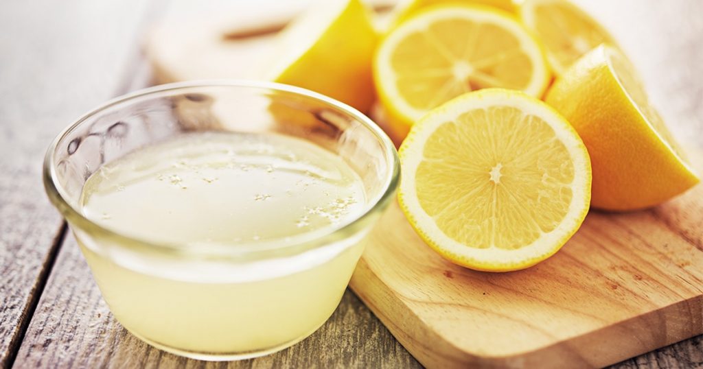 Remove dandruff problem with lemon, use lemon like this