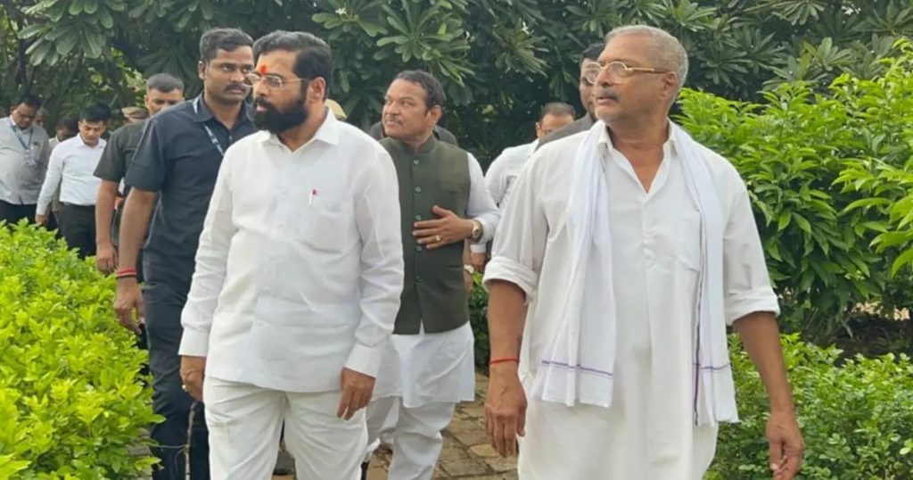 Eknath Shinde visited actor Nana Patekar's Ganesha house