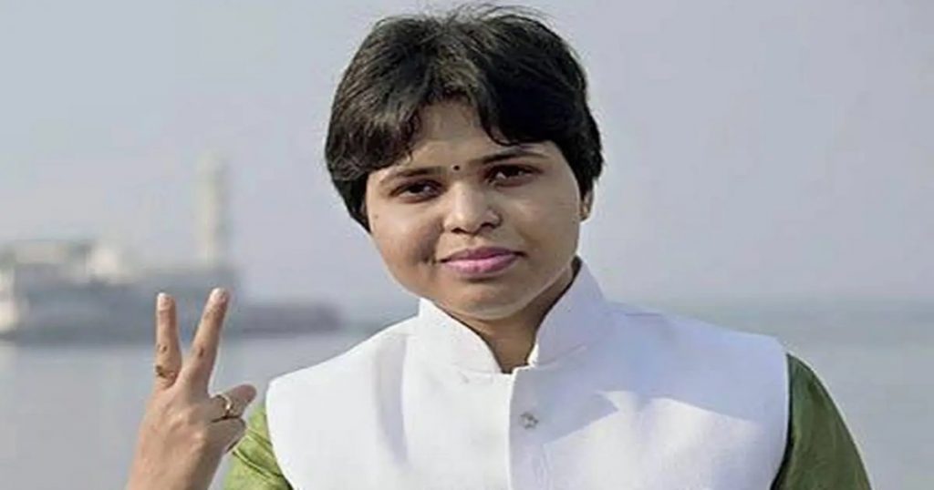 Shocking! Minor girl molested at BJP leader's farmhouse, Tripti Desai aggressive