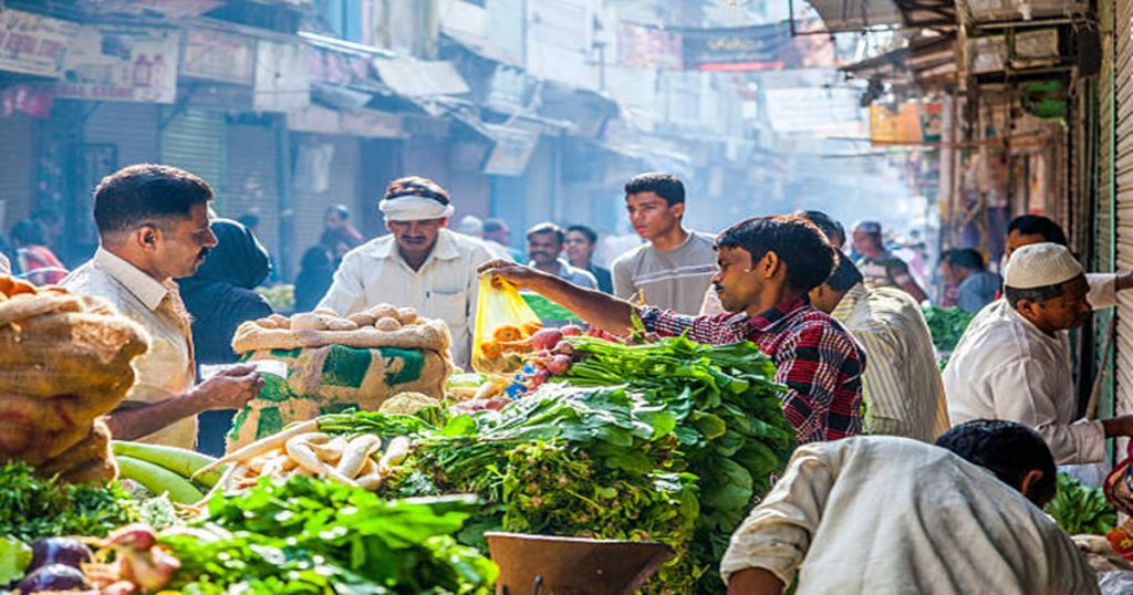 Scissors for the common man's pocket! Prices of vegetables skyrocketed; Read in detail