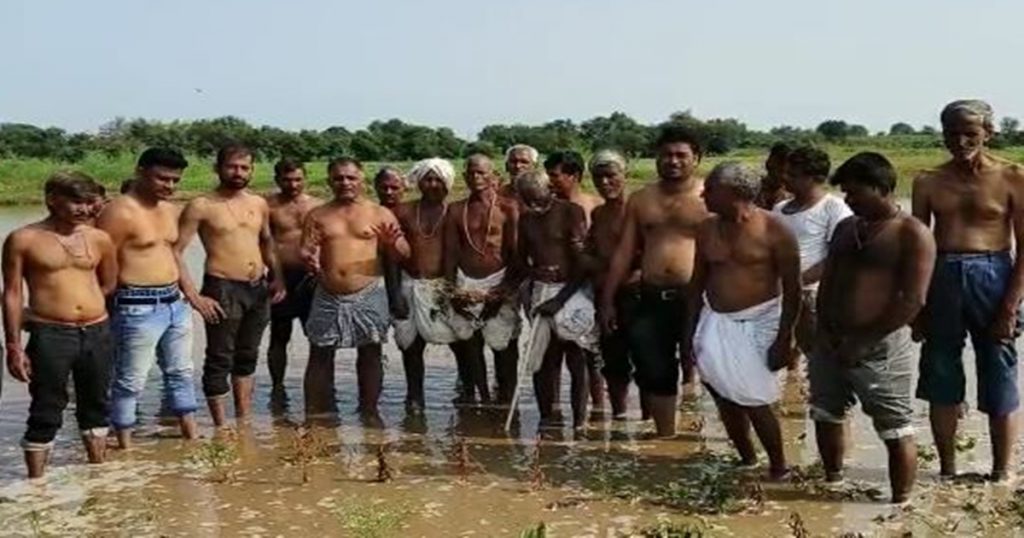 Farmers staged a semi-naked protest in the field, demanding 'this'