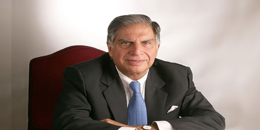 What do you say! A Maratha fan printed Ratan Tata's name on the car in 57 languages