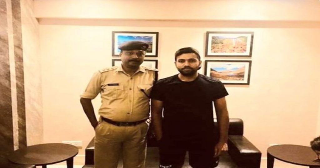 Big news! Rohit Sharma arrested by the police? Photo viral on social media