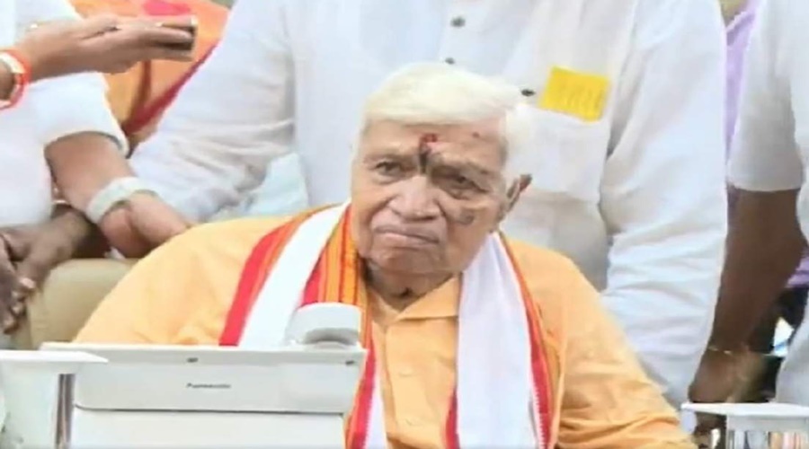 Big news! Death of Keshavrao Dhondge; He breathed his last at the age of 102