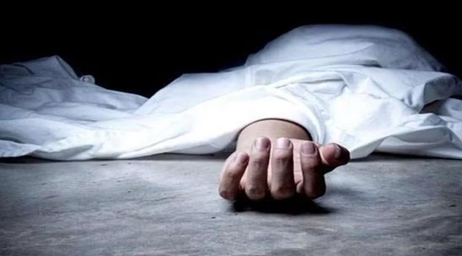 Four members of the same family committed suicide by consuming poison in Pune