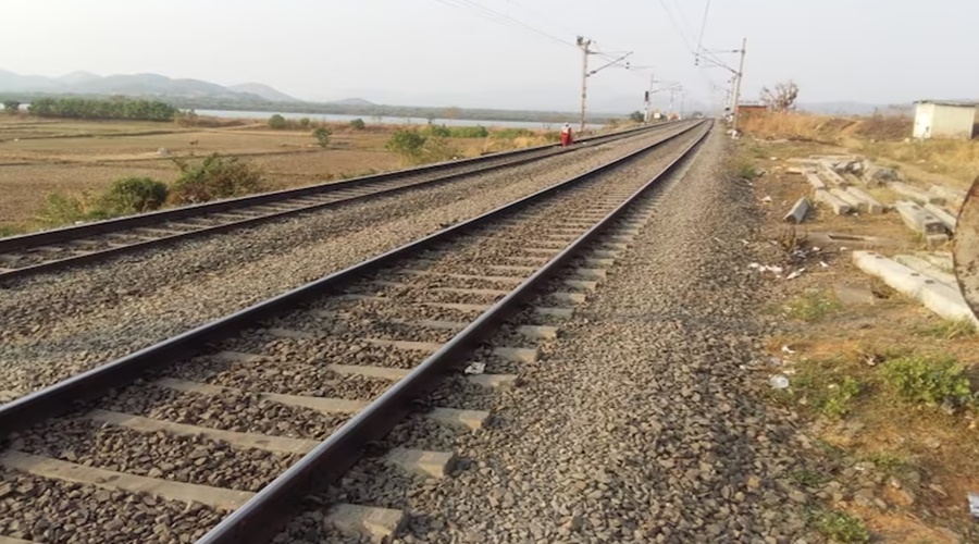 Solapur-Tuljapur-Osmanabad railway line work will start soon! Completion of land required for land acquisition