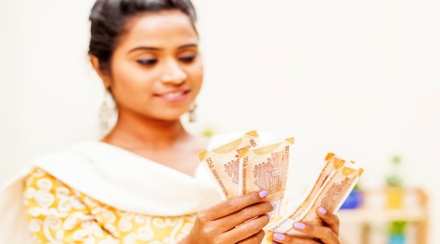 The government's big announcement! 5000 rupees will be given after the birth of a girl child and 75000 rupees after 18 years of age