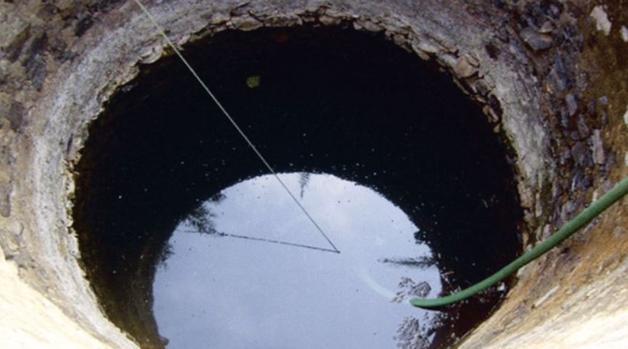 A heart-wrenching incident! Mother jumps into well with 4 children; Later she came out herself, but the children…