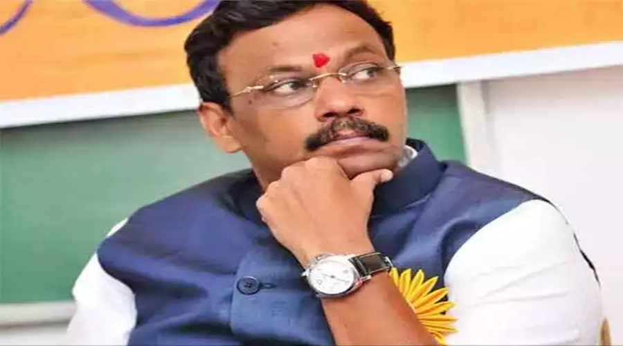 Girish Bapat's departure is a big loss for the party - Vinod Tawde