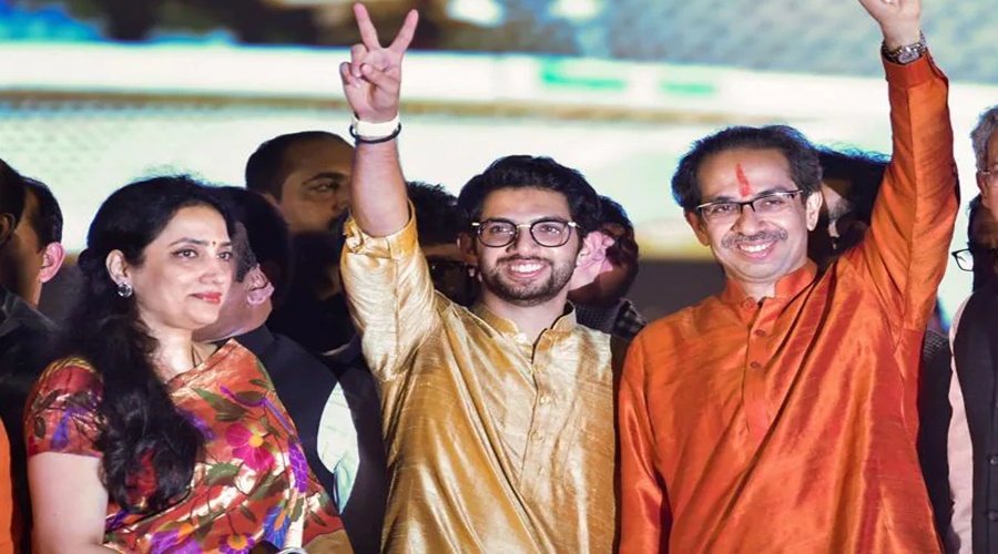 Rashmi Thackeray himself will enter the field for party building! Will start political tours soon