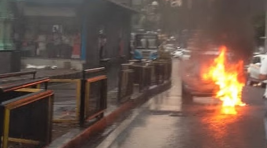 Shocking! An electric car that was in full swing caught fire in Pune