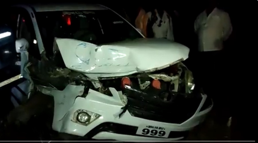 Breaking! Accident of two MLAs of Shinde group! The car was crushed by the impact given by the dumper