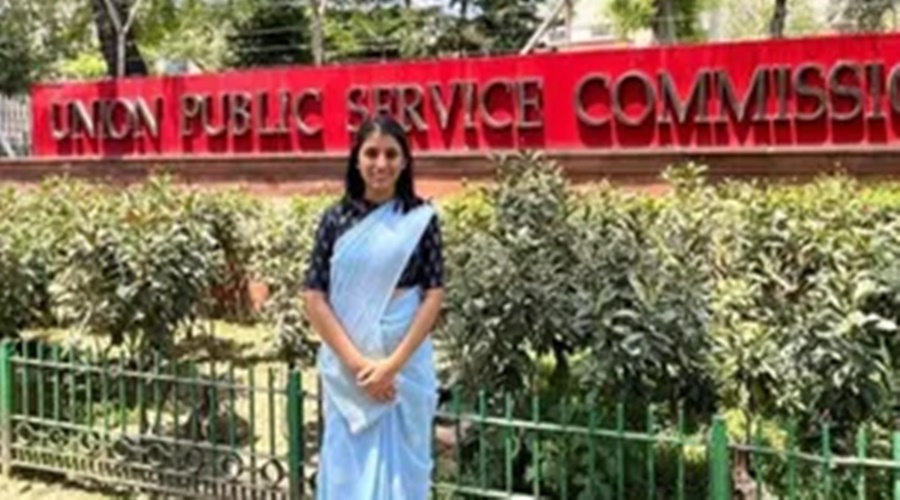 UPSC Result Announced! This year, the competition is for girls; Thane's Dr. Kashmiri numbers came first in the state!