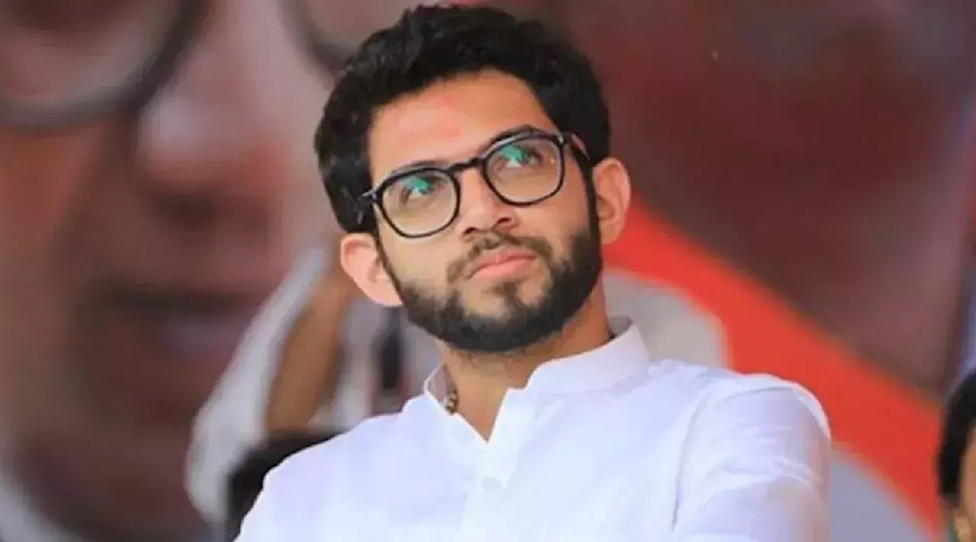 Big news! Aditya Thackeray's close and trusted official will go to Shinde group? Inviting discussions