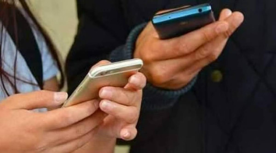 Fierce fight between husband and wife over mobile phone; A shocking step taken by the husband