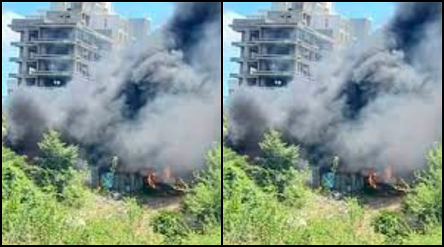 A huge fire broke out at a scrap shop in Pune! Smoke billows throughout the area