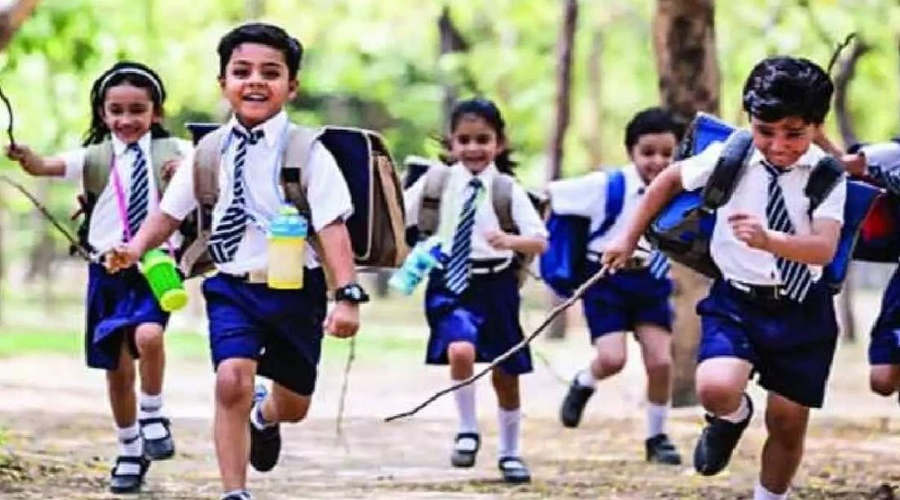 Schools in the state start from today! Deepak Kesarkar wishes students success