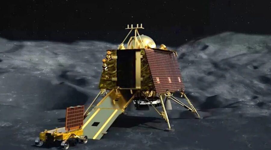 At what time will the Chandrayaan-3 landing take place? Live broadcast available at 'this' location