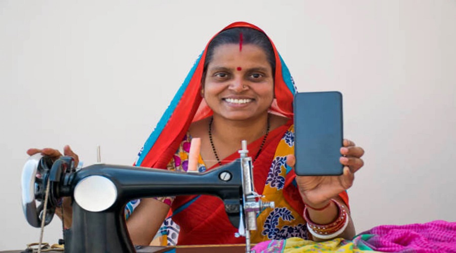 Govt giving free sewing machines to needy women; Know how to apply?