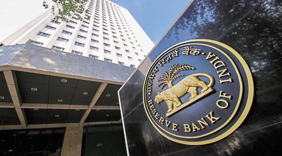 Reserve Bank of India. Big news! Reserve Bank imposed fine on 'these' four banks, took major action